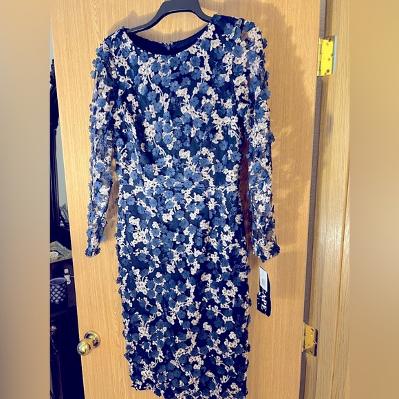 Dress - Picture 1 of 5